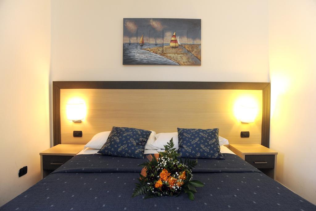 Hotel La Quercia Valmontone Room photo